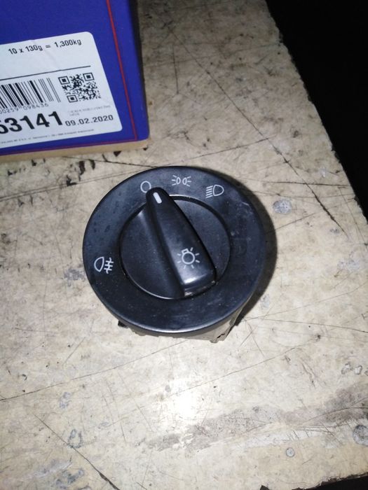 Włącznik świateł skoda Fabia II oryginał stan bdb