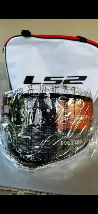 Kask motocyklowy LS2 Carbon Vector II, rozm. XXS, 51 - 52 cm.