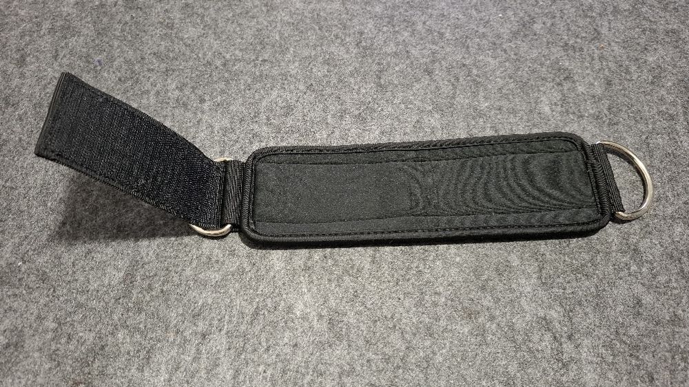 Tornozeleira com velcro. Nova.431740967527403522