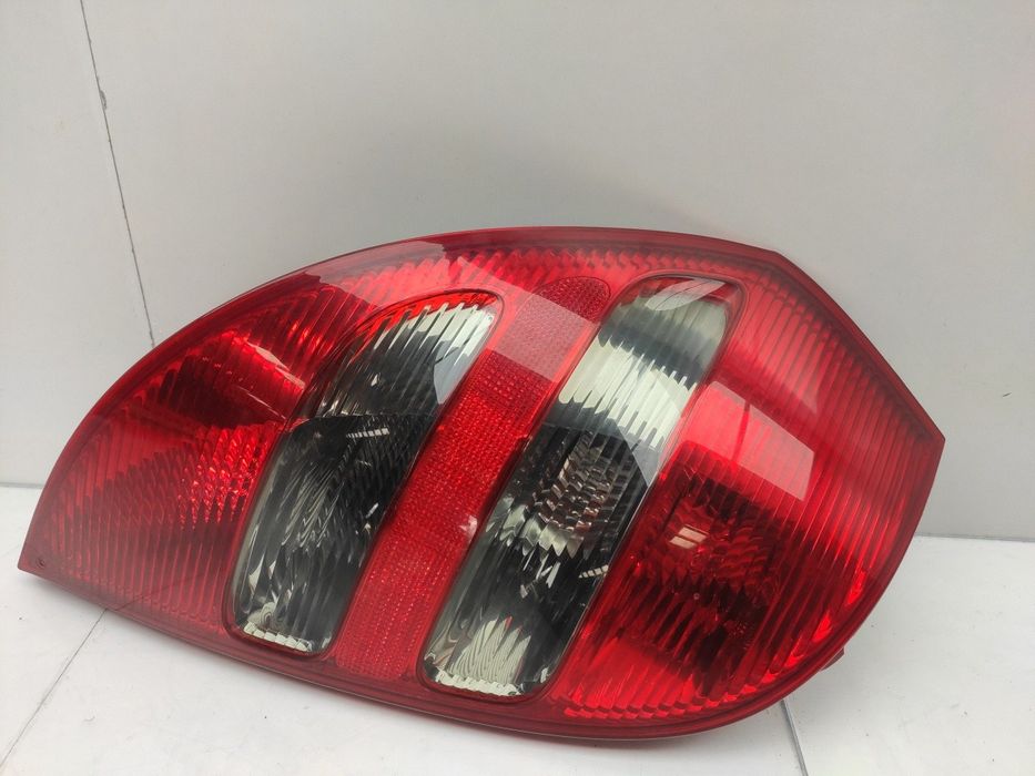 Farolim esquerdo MERCEDES-BENZ Classe A (W169)