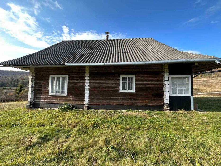 Ділянка з будинком в Карпатах Красне, до Плаю (Plai) 20км, Звенів 20км