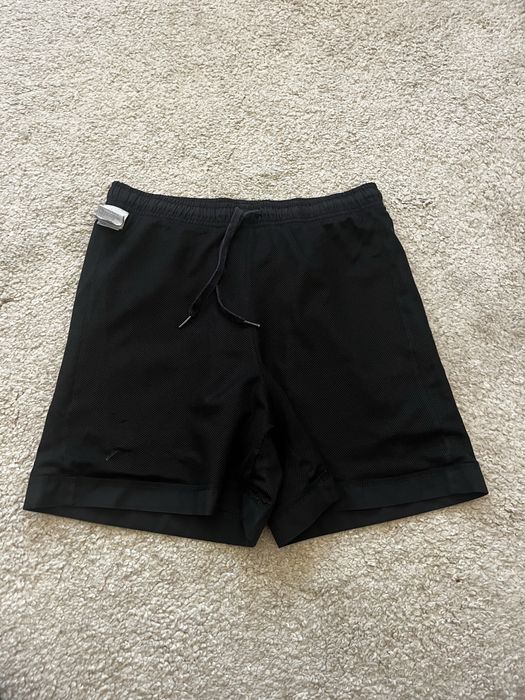 Czarne spodenki Puma S