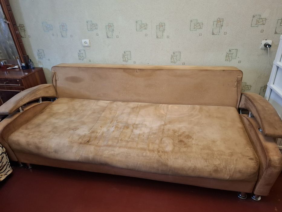 Диван безкоштовно