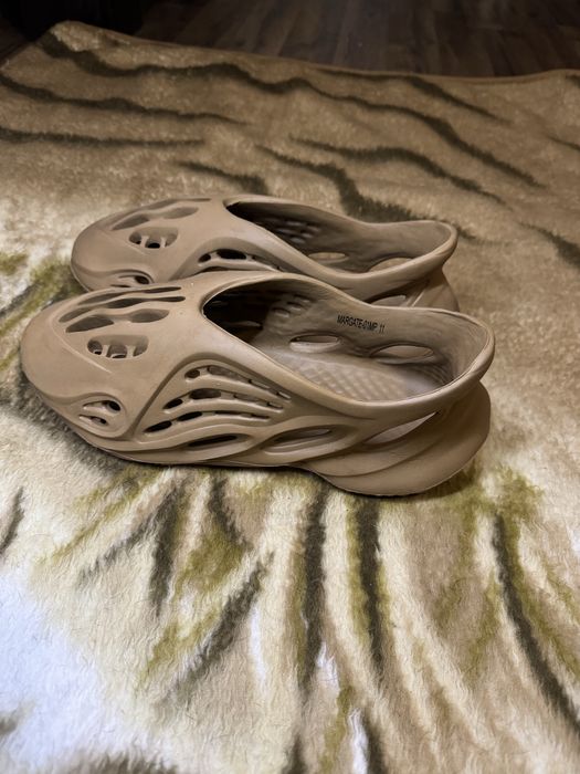 Adidas yeezy foam runner