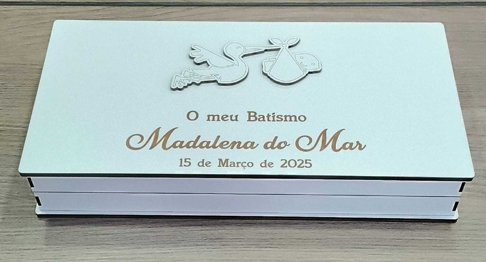 Caixa de batismo personalizada