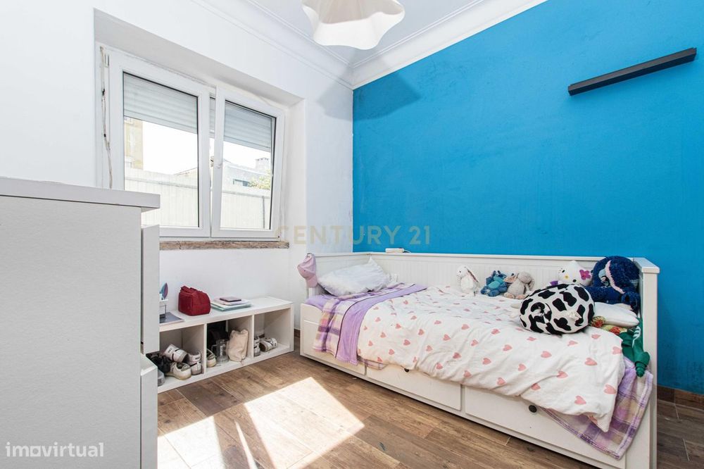 Apartamento T2 remodelado (Penha de França) -  (PROPOSTAS MULTIPLAS)