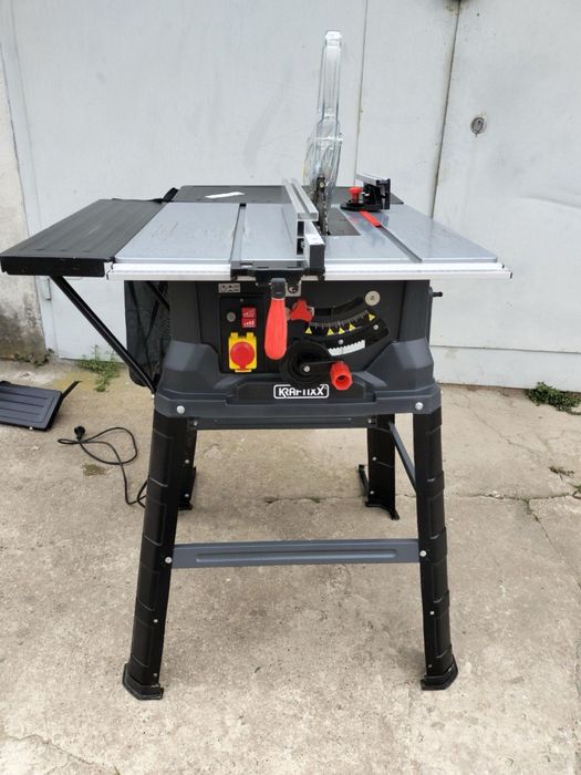 Настільна циркулярна пила Настольная циркулярная пила Циркулярка