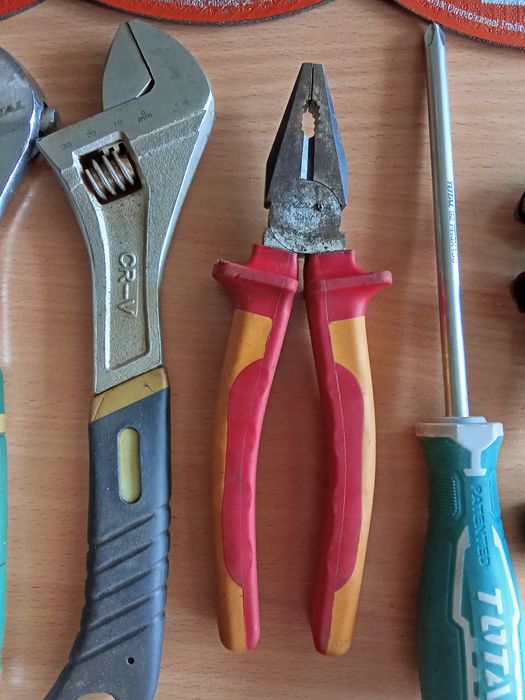 Ручной инструмент.