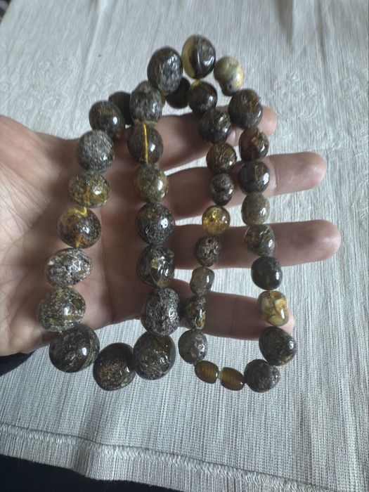 Намисто з натурального бурштина