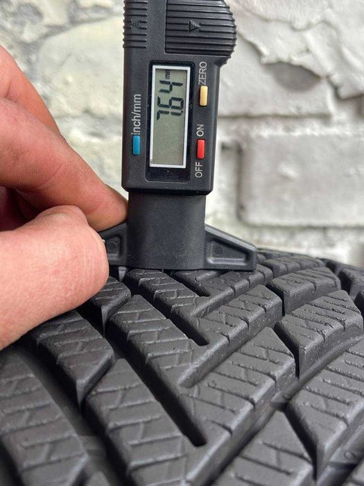 Шини б/у 205 55 R16 Pirelli Winter Cinturato