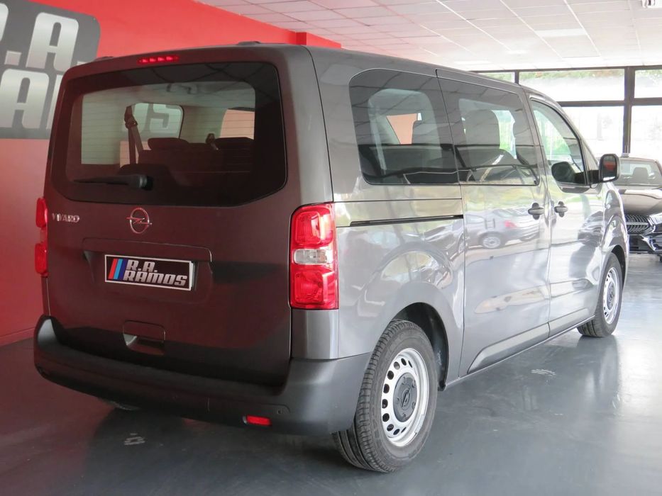 Opel Vivaro 1.5 CDTi L2H1 Essentia Inc