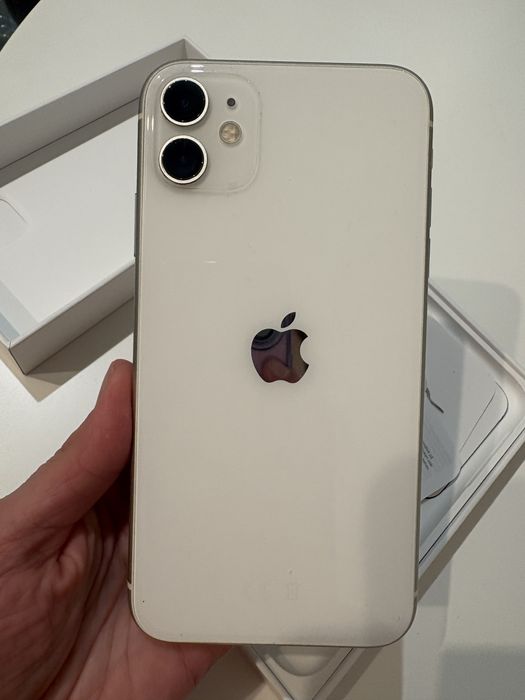 iPhone 11 , 128 gb