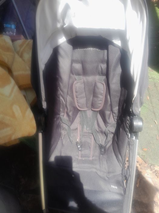 Carro passeio bebeconfort + 20 fraldas 15 €