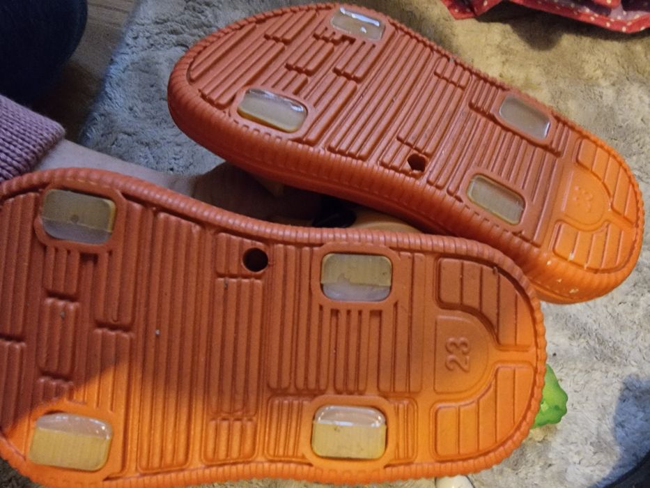 Sandałki dziecięce