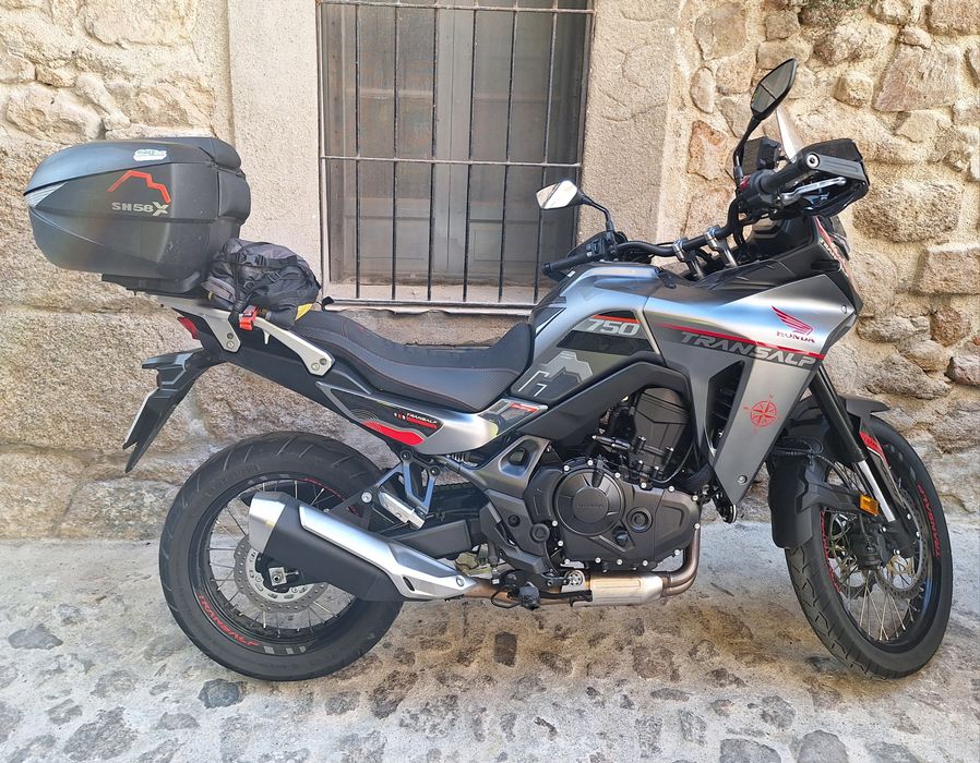 Honda Transalp xl750  Impecável