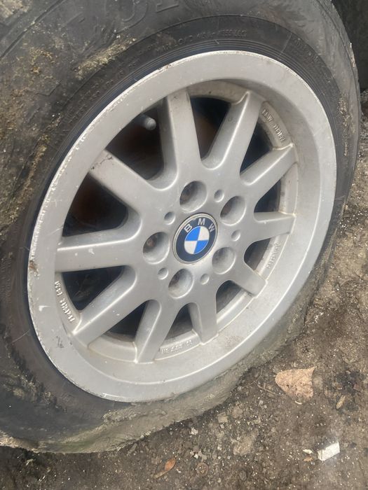 В разборе БМВ е34 м51 1996 гада механика и Мерседес 211 ом642