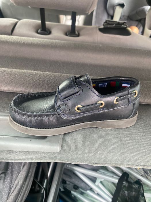 Sapato de vela criança em pele preta