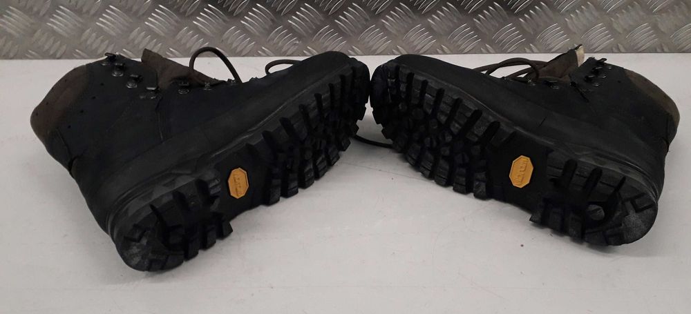 Meindl Mountain Boots.449828763280363523