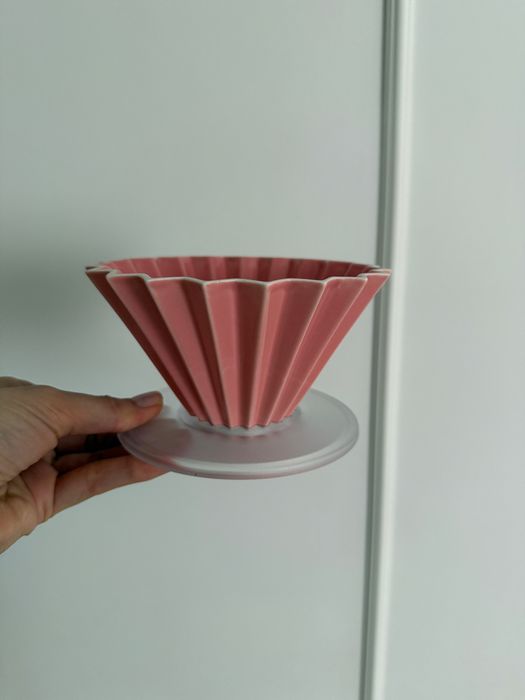 Origami dripper V60-02 różowy z krążkiem