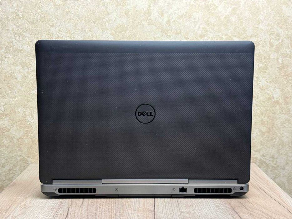 Большой Dell Precision 7710 17,3 FHD ips i7/8 GB/ssd120 + 500GB HDD/GPU 2GB