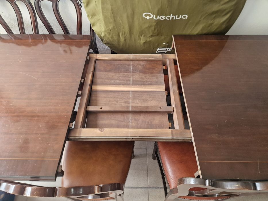 Dining Table + 8 Chairs (Read Description)64575239518465124