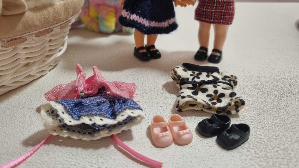 Bonecas Mini Barbie com Cestinha e Acessórios