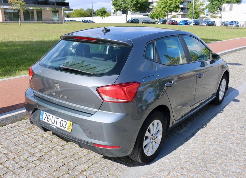 Seat Ibiza 1.0 Cinza Metalizado