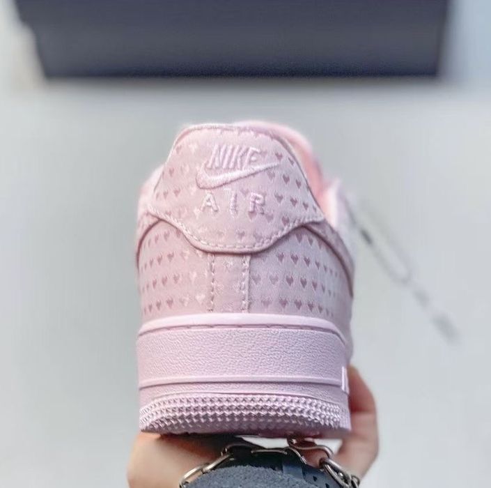 Жіночі кросівки Найк Nike Air Force 1 Low Valentine’s Day Pink Foam