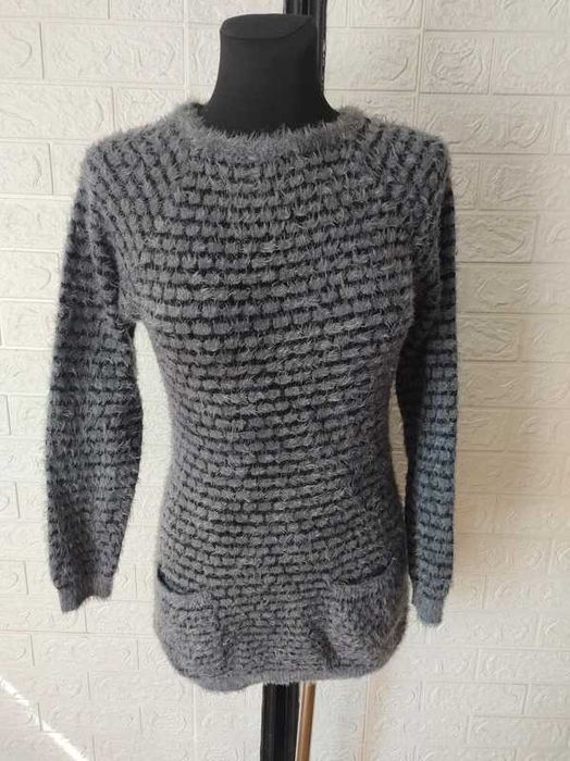 Sweter rozmiar m cena 9 zł