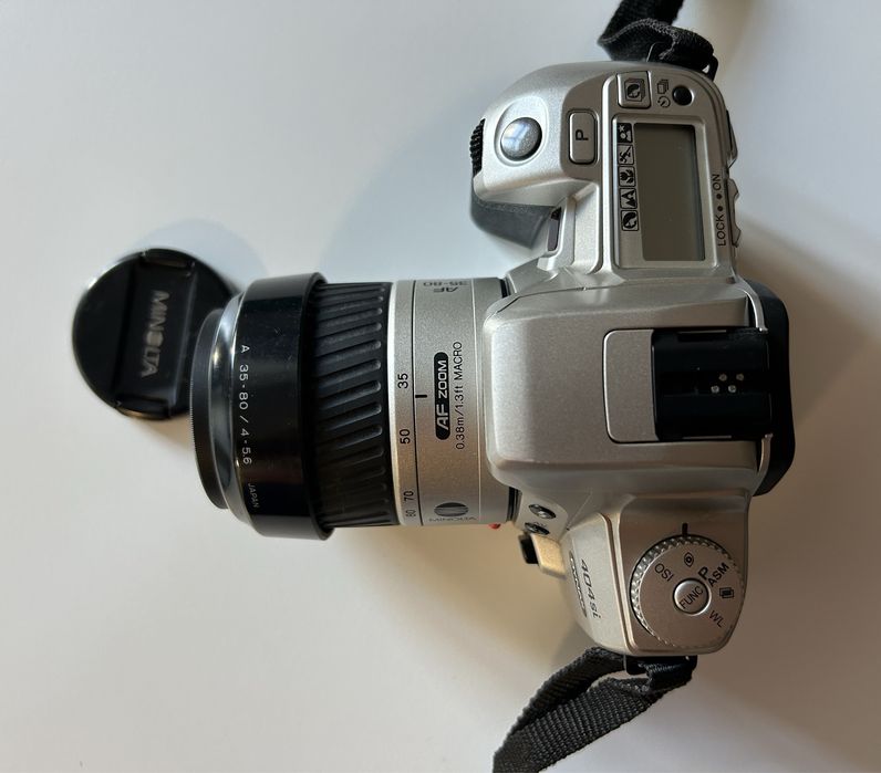 Máquina Minolta Dynax 404si (Reflex 35mm) em óptimo estado