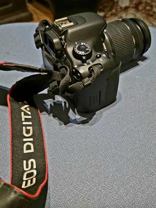 CANON EOS 550D Máquina fotográfica