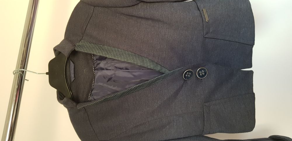 Komplet dziewczęcy marynarka i spódnica