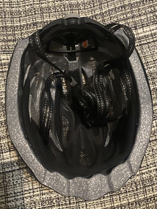 Capacete ciclismo marca DPV