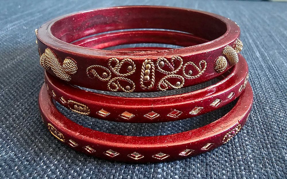 Pulseiras lacadas