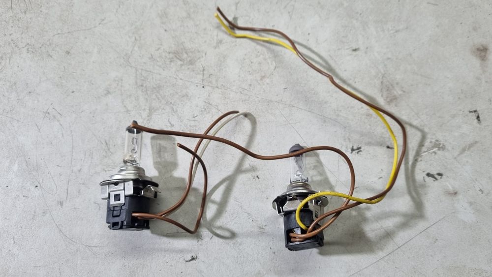 Wklad gniazdo mocowanie żarówki lampy kostka h7 opel vectra c signum