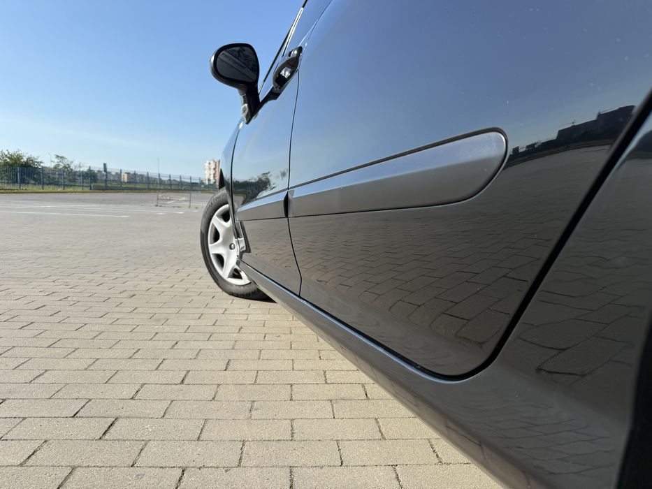 Продам Peugeot 308 2010 1.6 автомат