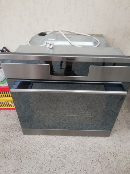 Piekarnik Amica EBI 81074