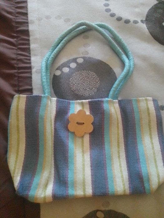 Bolsa colorida de verão