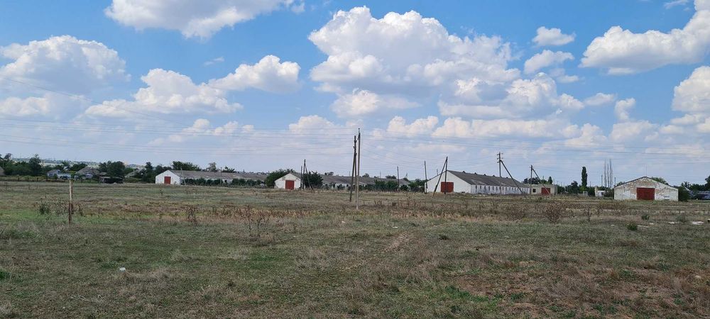 Продаж тваринницького комплексу. 5000 кв.м. 11 га.