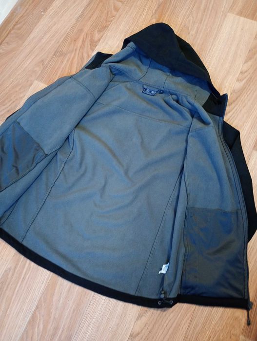 Mountain warehouse softshell куртка вітровка