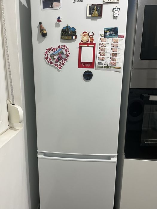 Vendo Frigorifico combinado Midea (semi-novo)