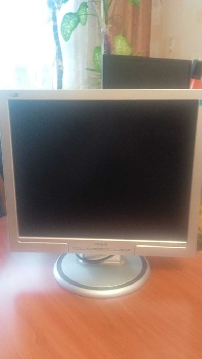 Монітор Philips 19"