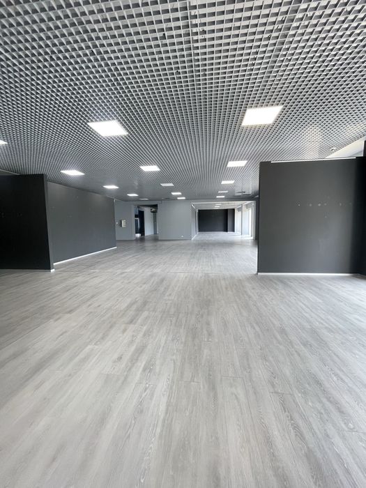 АРЕНДА Весь 2 этаж. Свой вход .  р-н Королева 600m2‼️Люстдорфская