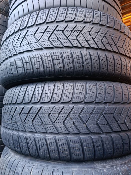255/60/17 Pirelli scorpion winter