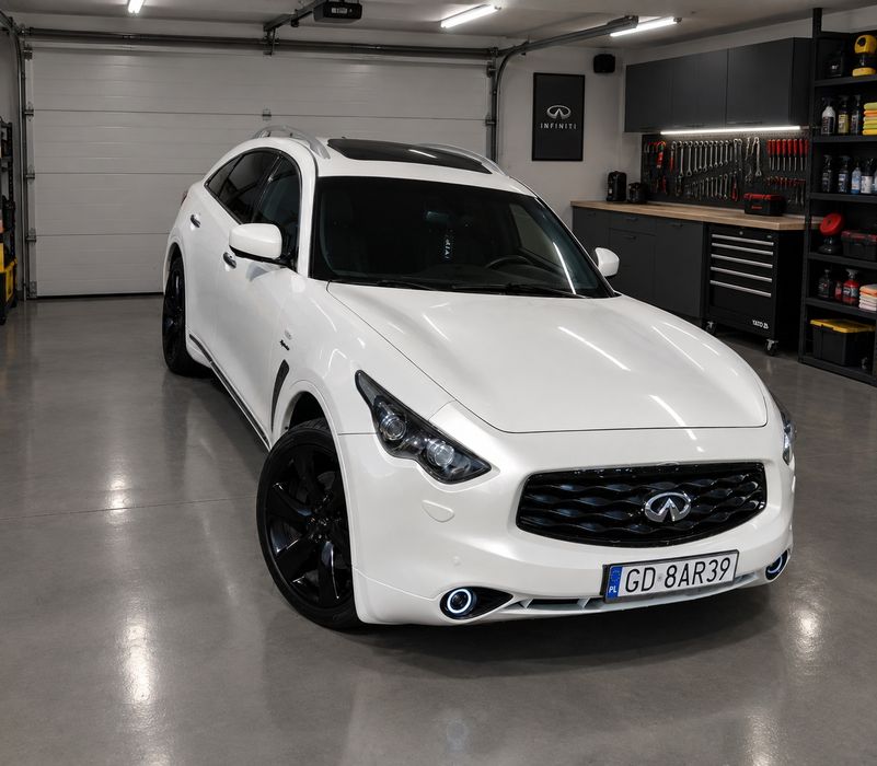 INFINITI FX30 D SPORT PREMIUM przebieg 185 tys