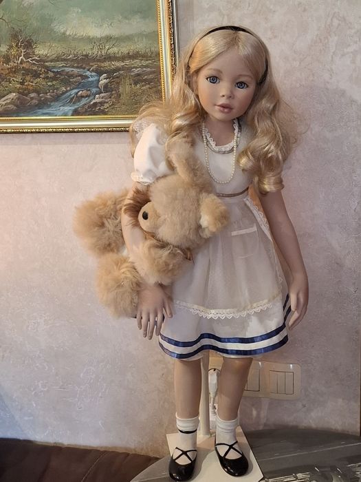 Коллекционная фарфоровая кукла от Памелы Эрфф