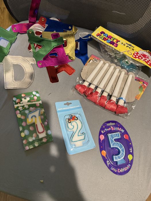 Дрібнички для святкування дня народження