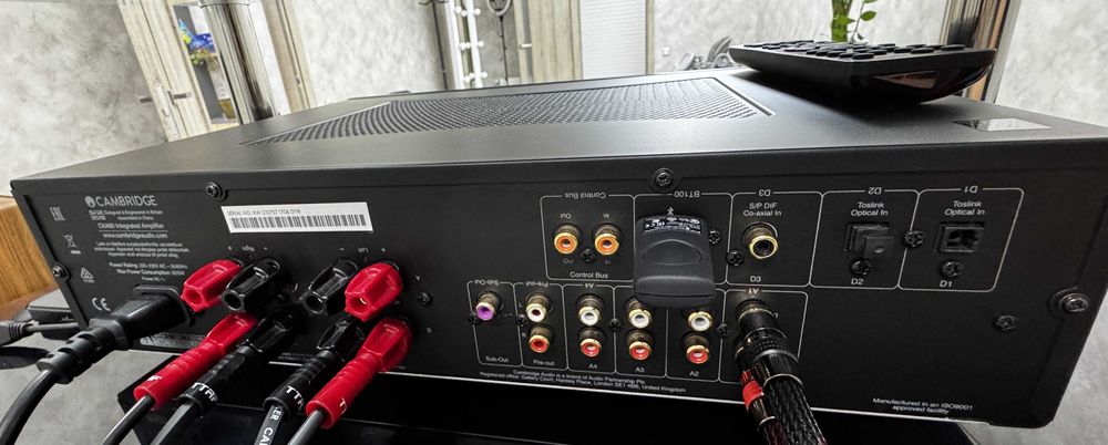 Интегральный усилитель Cambridge Audio CXA60.Продам