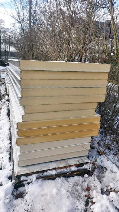 Płyta obornicka , warstwowa - piana , wełna