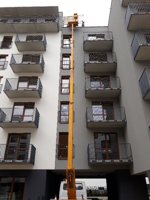 Podnośnik koszowy Warszawa, zwyżka, dźwig, wycinka drzew, wymiana lamp